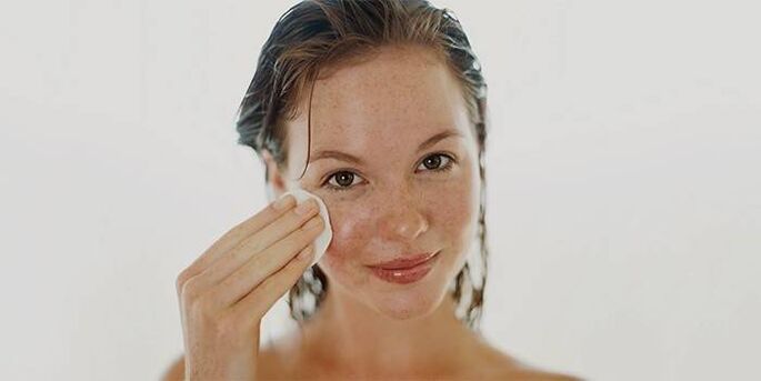 Apply oil to facial skin for rejuvenation